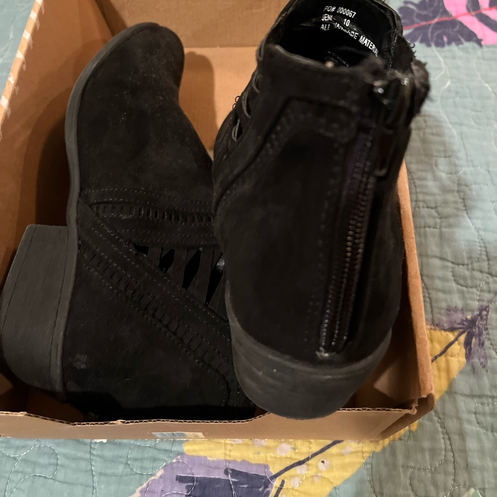Jeni Black booties